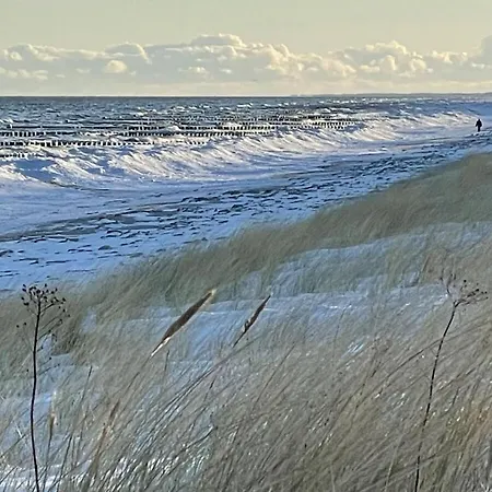 בית נופש In With Swimming Pool