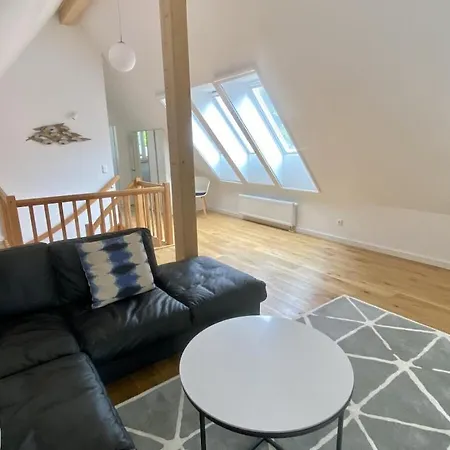 In With Swimming Pool * זינקסט